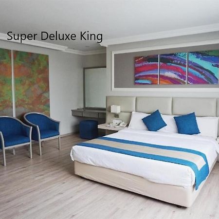 Kingwood Hotel Кучинг Экстерьер фото