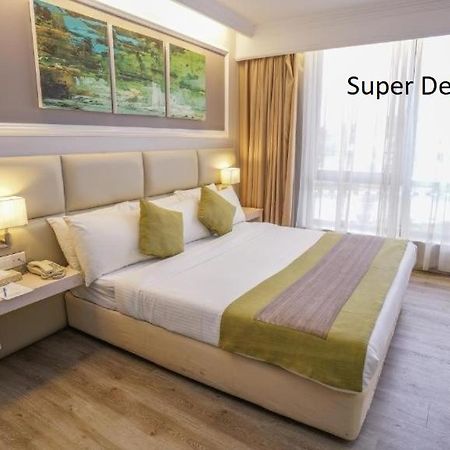 Kingwood Hotel Кучинг Экстерьер фото