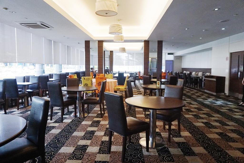 Kingwood Hotel Кучинг Экстерьер фото