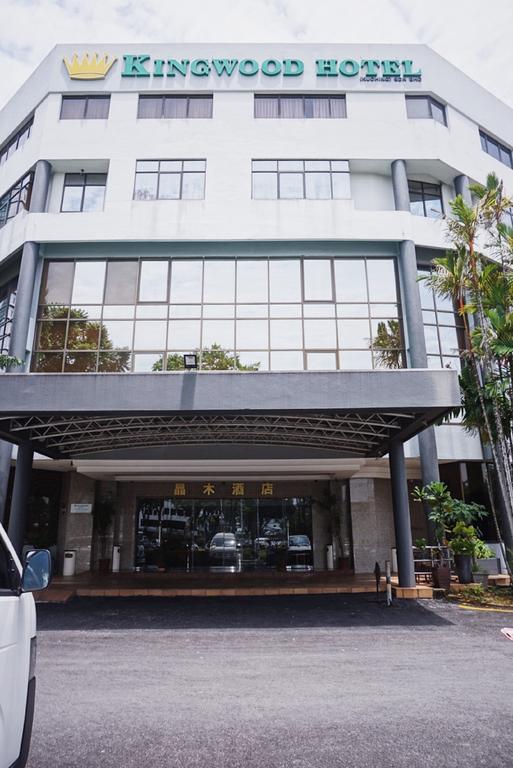 Kingwood Hotel Кучинг Экстерьер фото